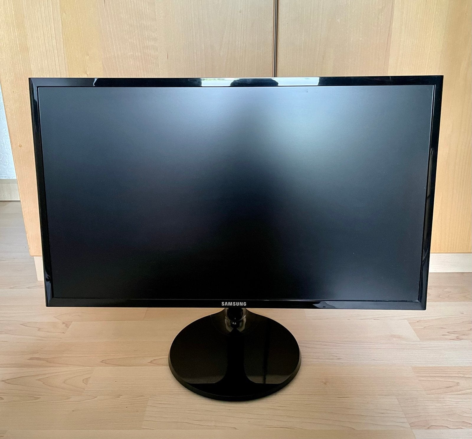 Samsung LS24F350FHUXEN monitor - Zo goed als nieuw, Ophalen, 3 tot 5 ms, Kantelbaar, HDMI