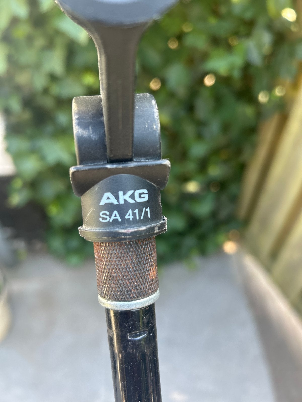 Musika by Ultimate microfoonstandaard met AKG SA 41/1 klem, Muziek en Instrumenten, Microfoons, Ophalen of Verzenden, Gebruikt