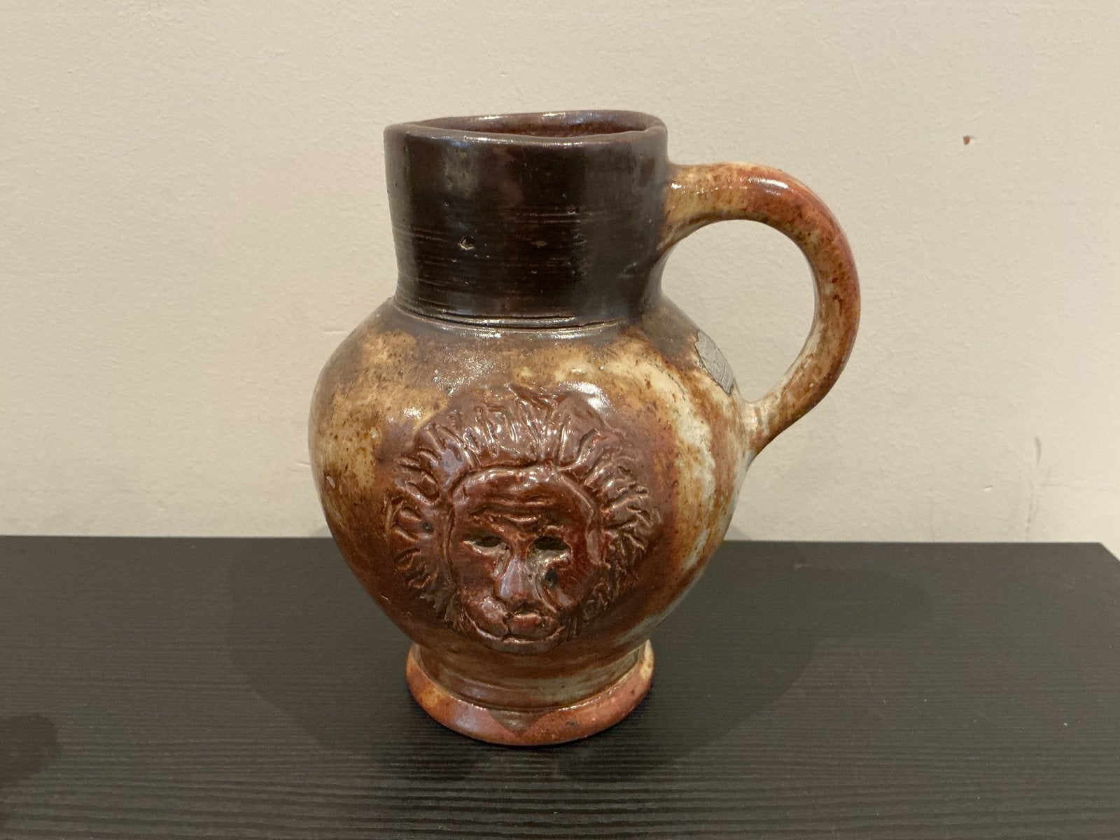 Vintage Aardewerken Kruik met Leeuwenkop Reliëf, Antiek en Kunst, Ophalen of Verzenden