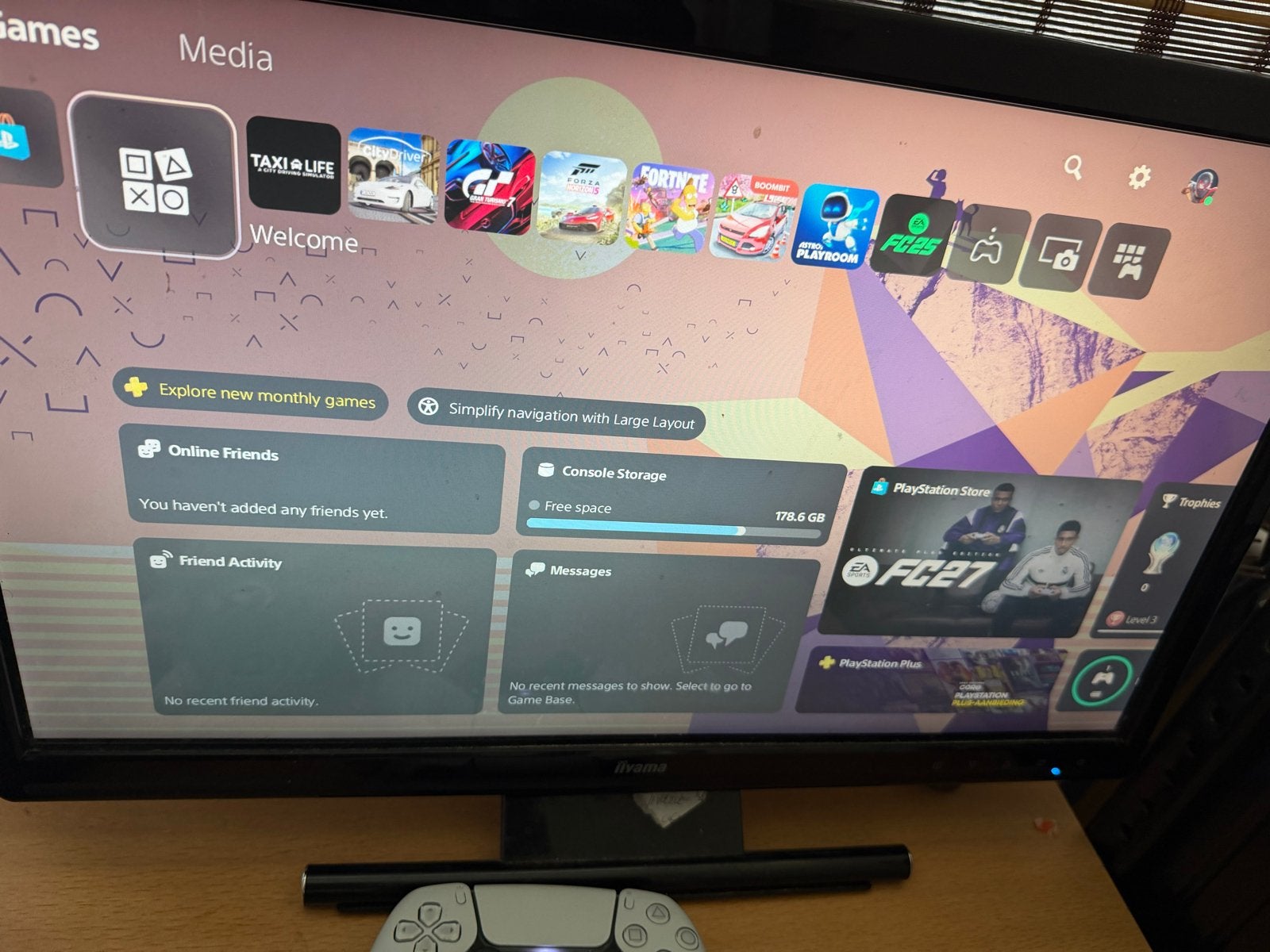 Complete Sim-Racing Set: PS5, GTLPlayer Cockpit & Logitech, Ophalen, Zo goed als nieuw, Playstation 5