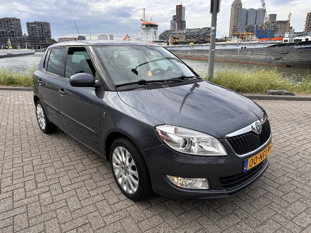 Skoda Fabia 1.2 TSI 2010 Grijs