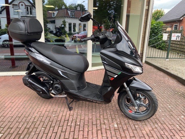 Aprilia SXR -50  2022, Fietsen en Brommers, Scooters | Aprilia, Gebruikt, Overige modellen, Maximaal 45 km/u, Ophalen of Verzenden