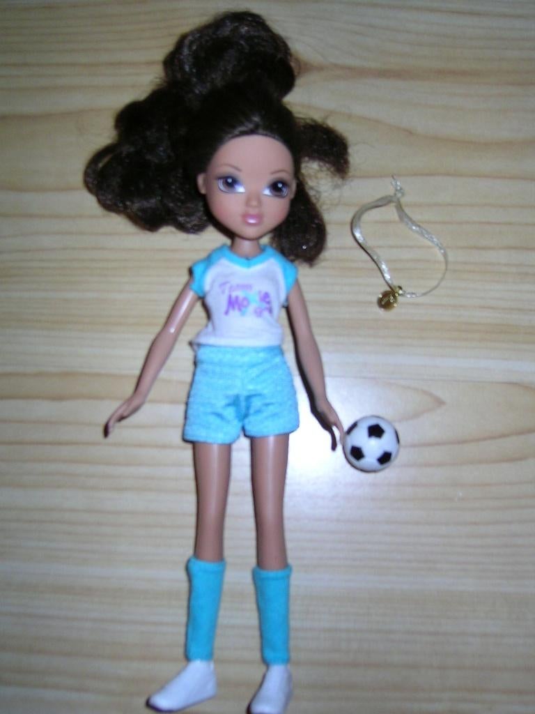 Moxie Girlz voetbalmeisje, Ophalen of Verzenden, Zo goed als nieuw, Barbie