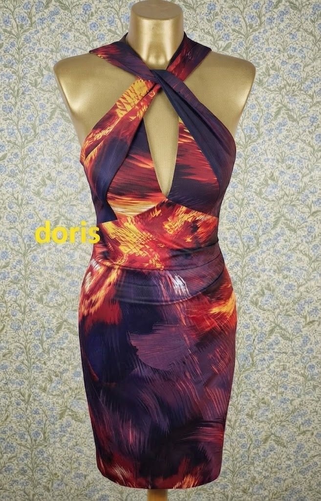jurk Karen Millen maat 10/38 oksel tot oksel 40 rek 43 cm, Maat 38/40 (M), Ophalen of Verzenden, Zo goed als nieuw, Boven de knie