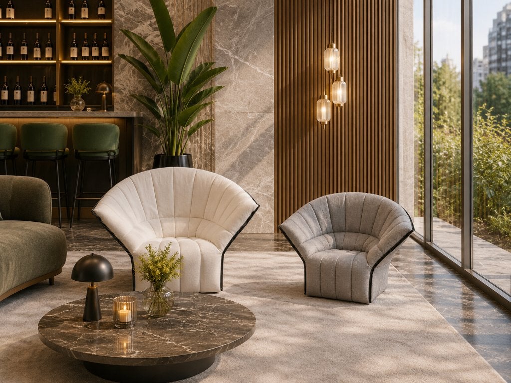 Ligne Roset High Back, Vilt rug, stof zitting fauteuil leder, Klassiek Tijdloos Modern Chill, loungen, Chique, 75 tot 100 cm, Zo goed als nieuw