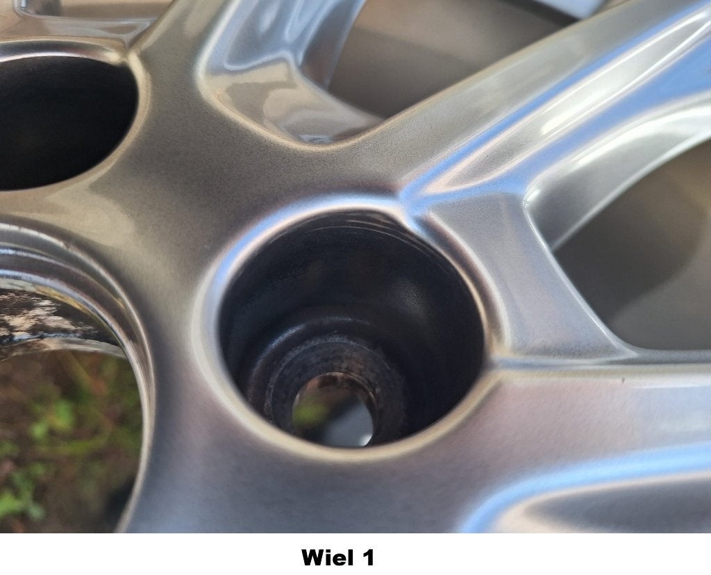 Foto 4 van Originele 18 Inch velgen Ford Kuga Vignale