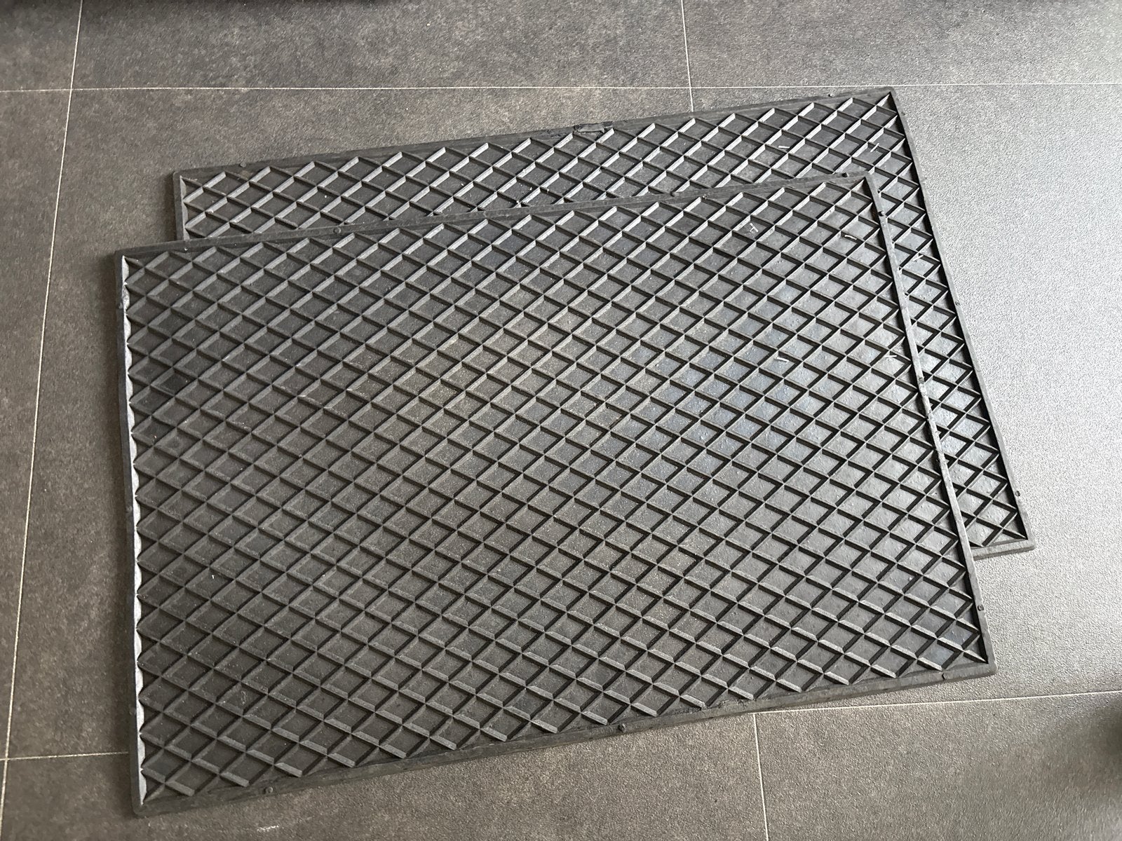 Set van 2 duurzame deurmatten - 40x60 cm, Ophalen, Binnen, Rubber, Nieuw