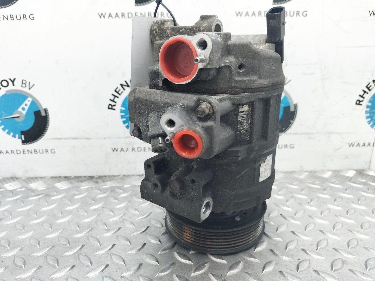 VOLKSWAGEN GOLF PLUS 5M 1.6 FSI Turijn  AIRCO COMPRESSOR / A, Ophalen of Verzenden, Gebruikt, Stiba lid