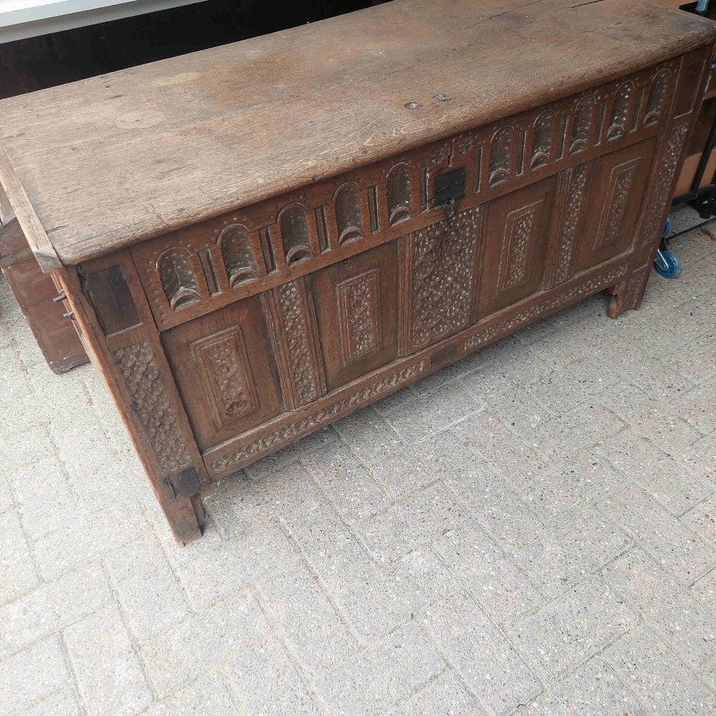 Dekenkist antiek, Ophalen