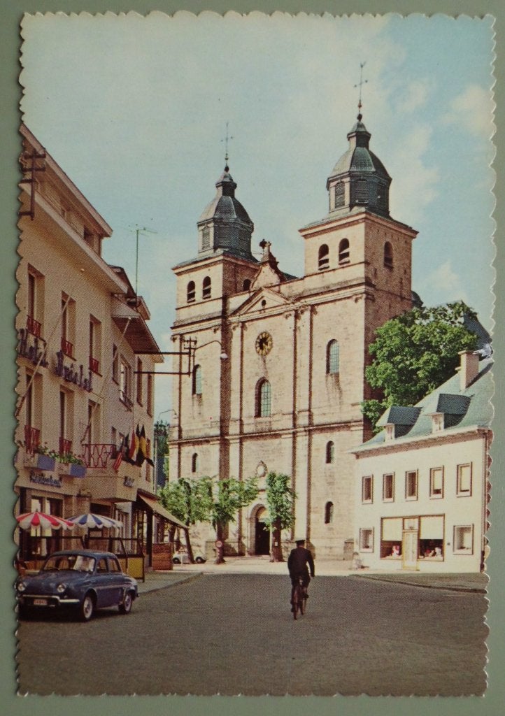 Malmedy - Belgie - Place Albert - oude autos - Renault, Ophalen of Verzenden, 1960 tot 1980, Ongelopen, België en Luxemburg
