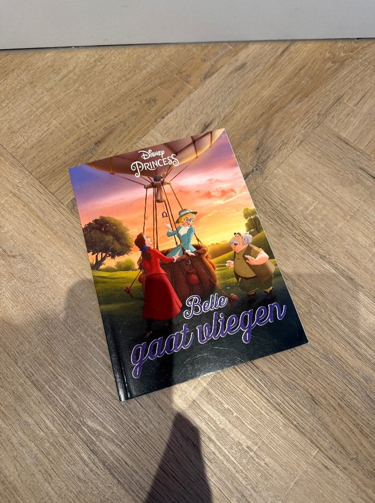 Heel goed Disney Princess Belle Gaat Vliegen 9789052956350, Ophalen of Verzenden, Zo goed als nieuw, Disney, Prentenboek