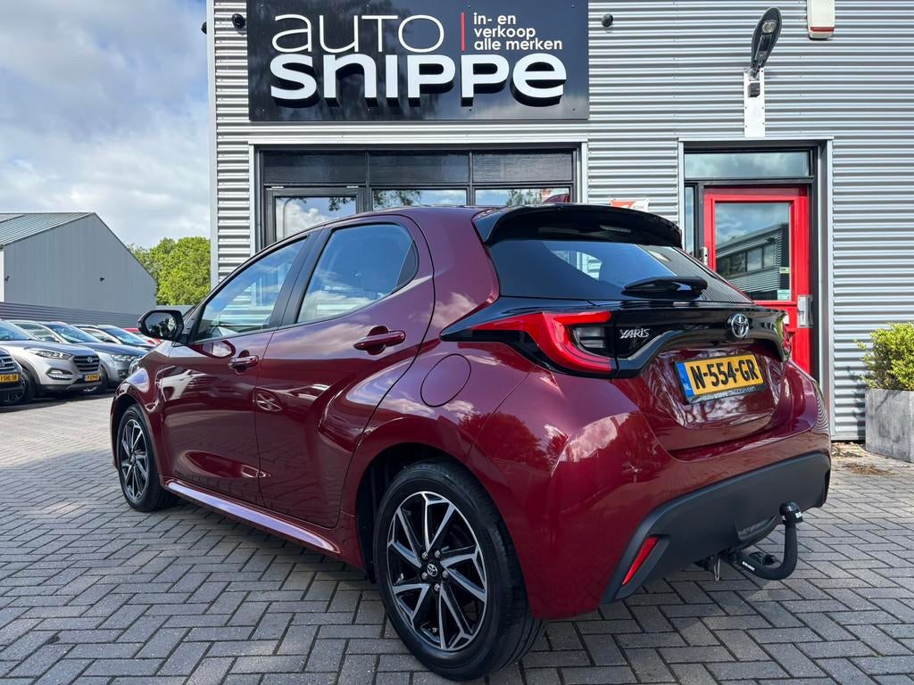 Toyota Yaris 1.5 VVT-i Dynamic -FULL LED-TREKHAAK-NAVI-BLUET, Bedrijf, Handgeschakeld, 850 kg, 3 cilinders