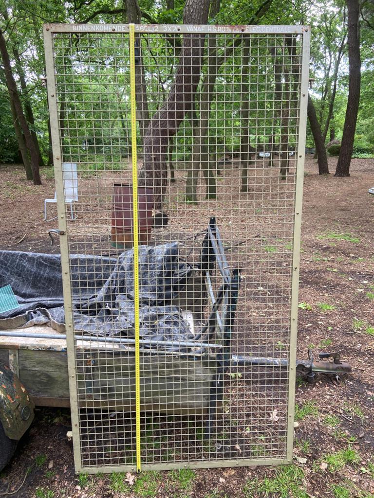 Stevig gaas met metalen frame - Ideaal voor diverse toepassi, Dieren en Toebehoren, Katten-accessoires, Ophalen, Zo goed als nieuw