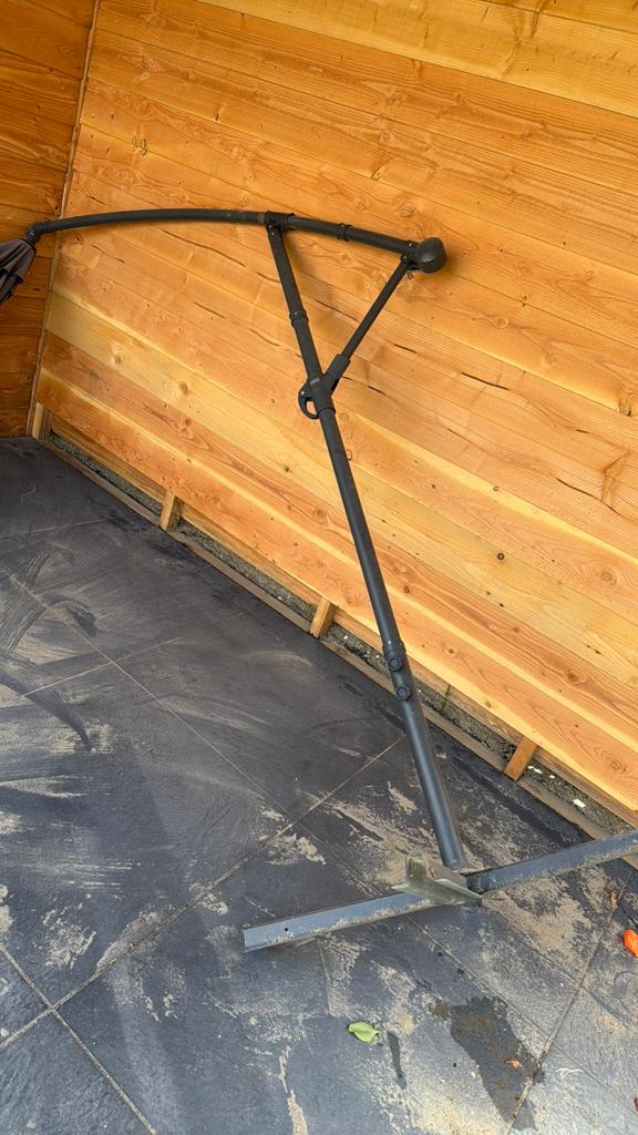 Parasol grijs van Garden Impressions, Ophalen, Zo goed als nieuw, Zweefparasol