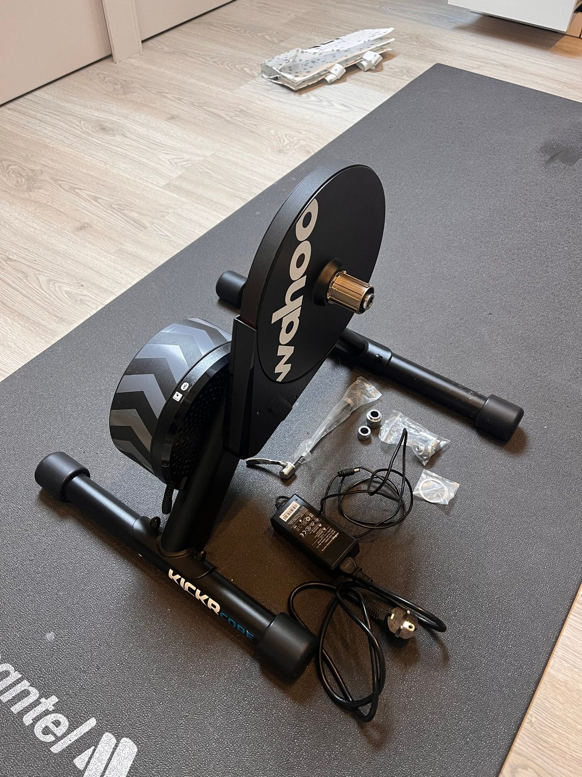 Wahoo Kickr Core fietstrainer, Ophalen, Zo goed als nieuw, Overige typen