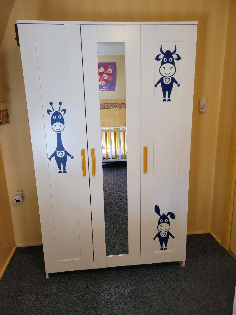 Inrichting babykamer: bed, commode en kledingkast, Ophalen, Gebruikt, Jongetje of Meisje