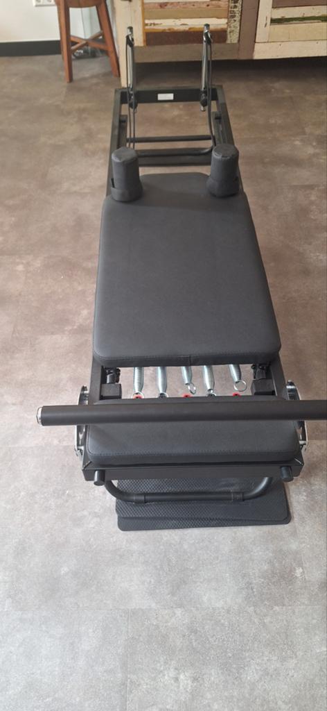 Focus fitness Pilates Reformer, Sport en Fitness, Ophalen, Buik, Overige typen, Zo goed als nieuw