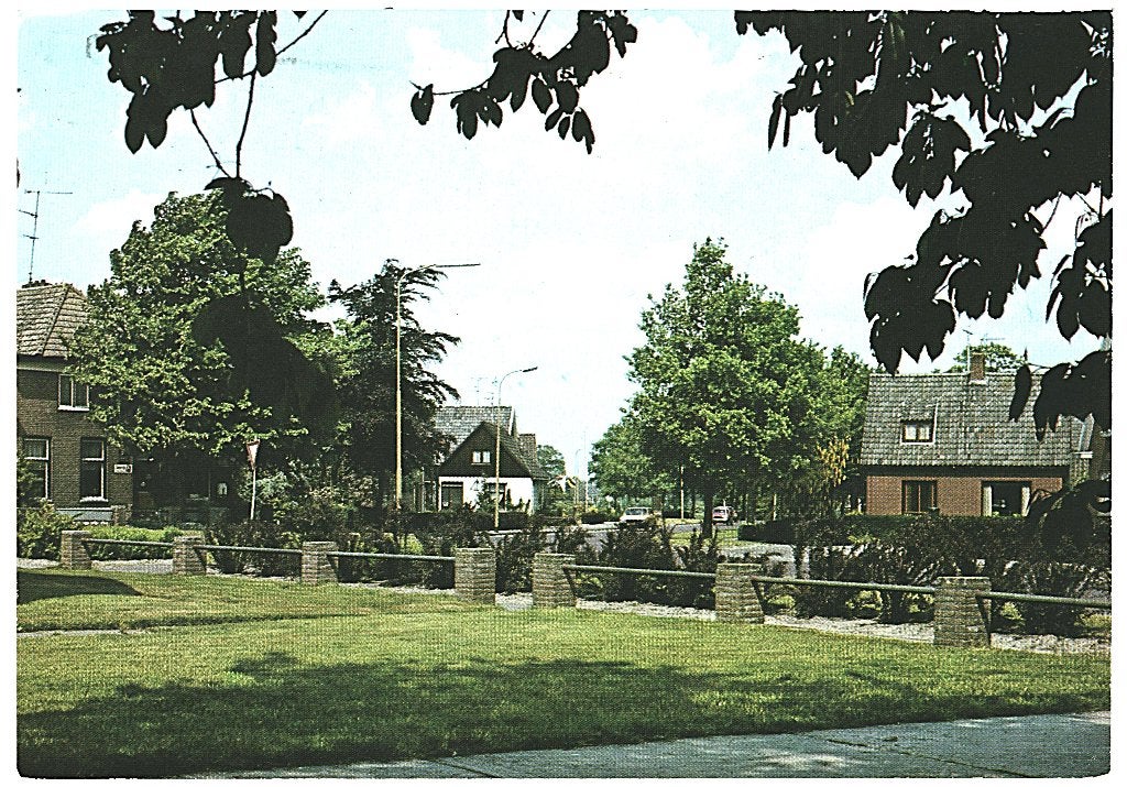 805561	Gasselte	Drenthe	382 De Brinken	Gelopen, Ophalen of Verzenden, 1980 tot heden, Gelopen, Drenthe