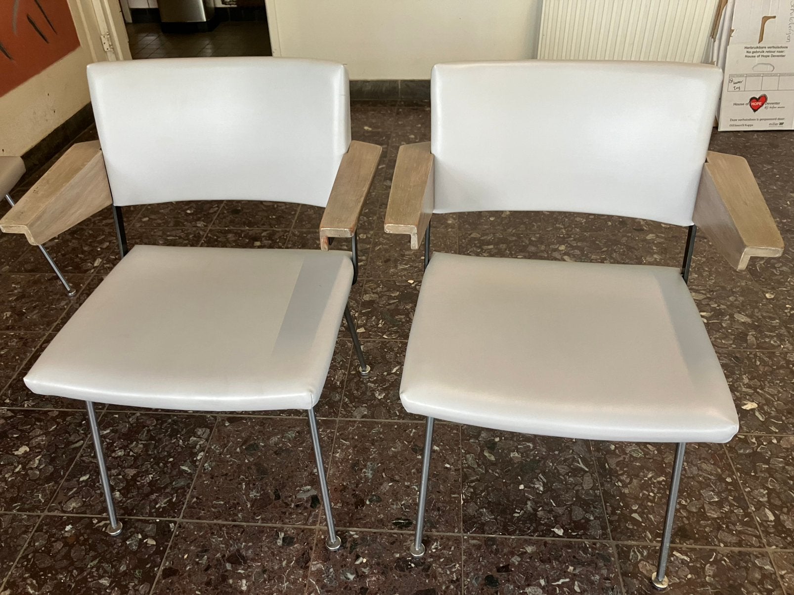 2  mooie vintage Gispen stoelen jaren 70., Ophalen of Verzenden, Gebruikt, Twee