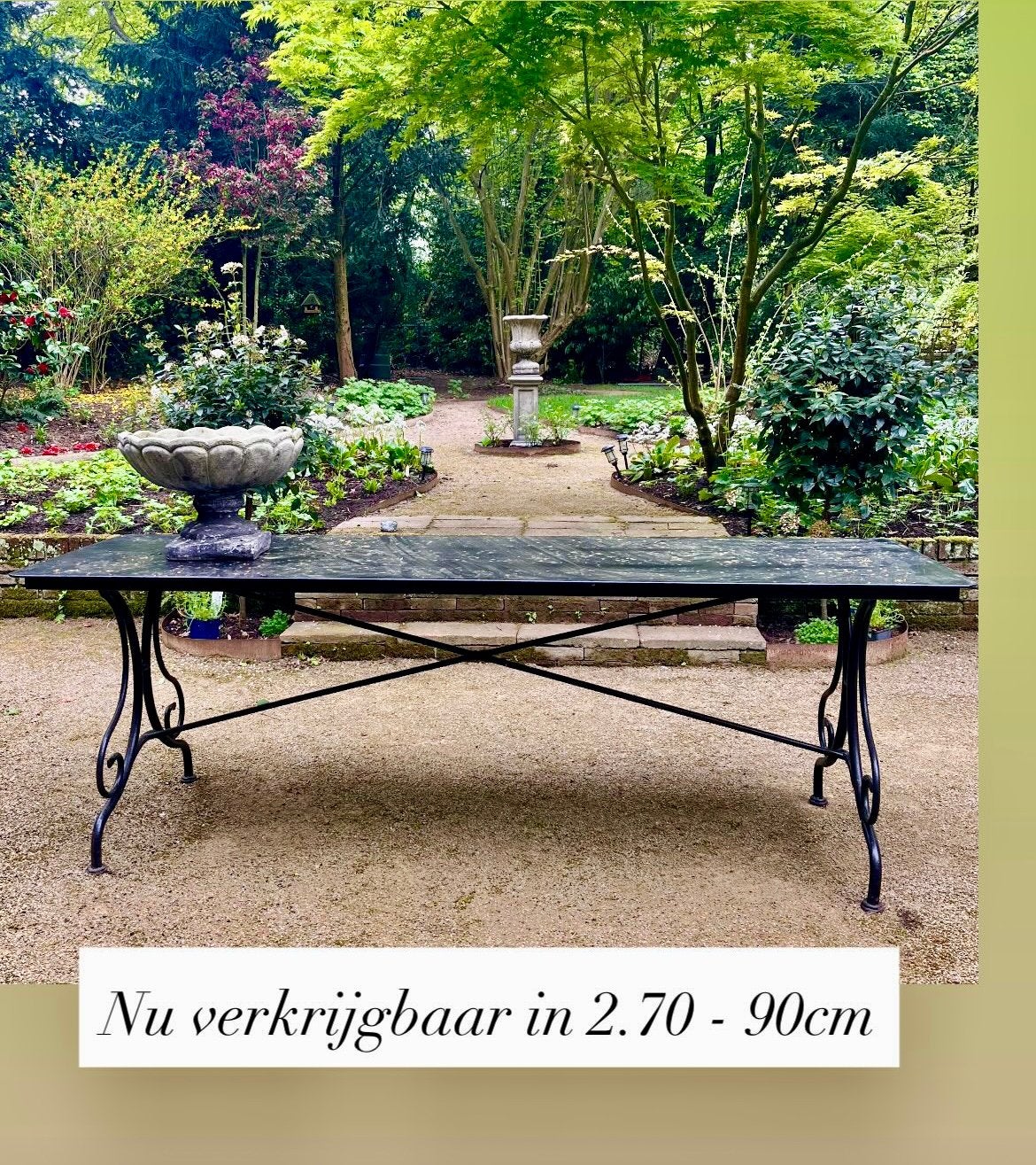 * Antiek & Brocante bostuin in Laren tuintafel Franse vaas, Antiek en Kunst, Ophalen