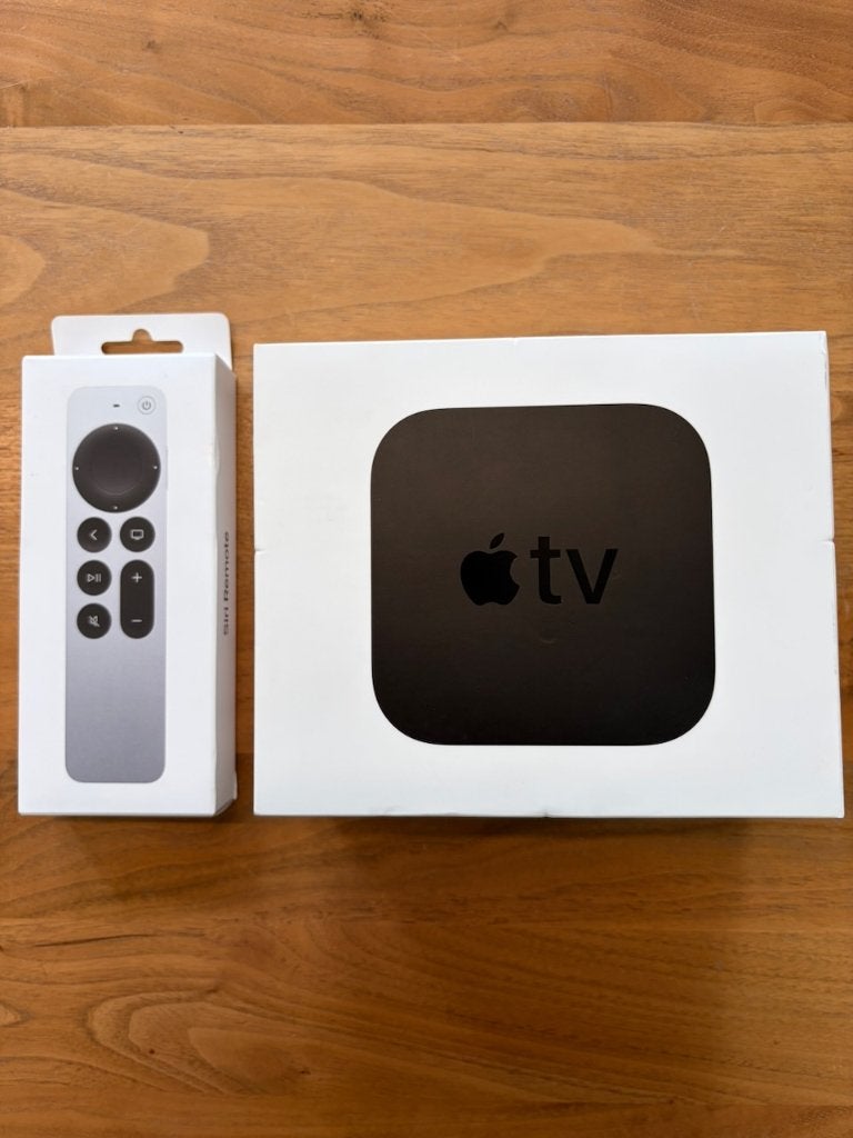 Apple TV 4K 64GB A1842 + Siri Remote A2540 – compleet, Ophalen of Verzenden, Zo goed als nieuw, HDMI, Minder dan 500 GB