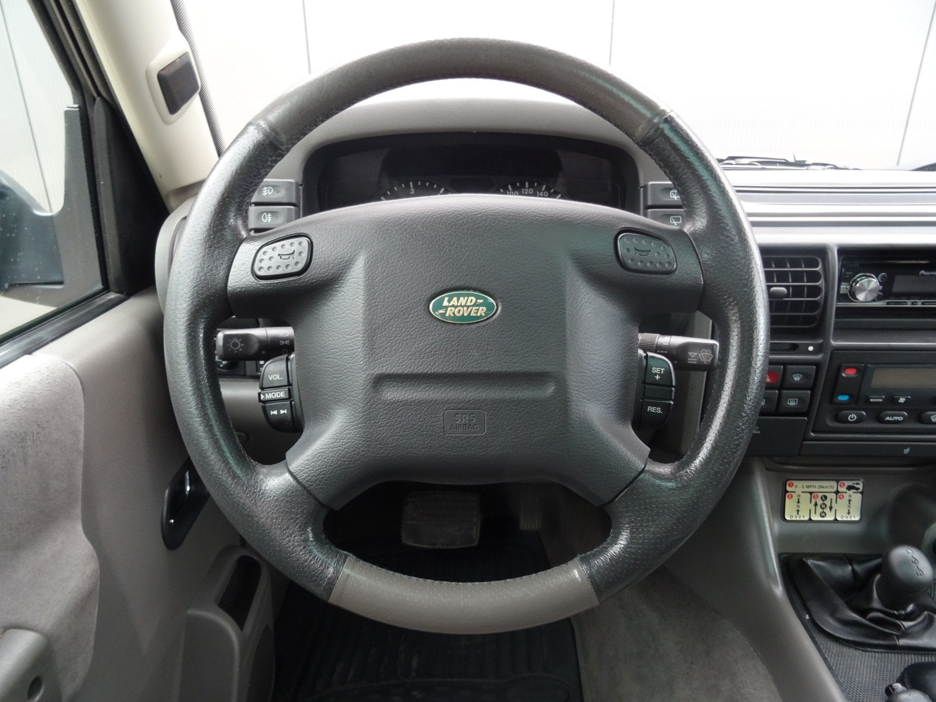 Land Rover Discovery 4.0 V8 ES * BTW * LAGE KM * YOUNGTIMER, foto 11
