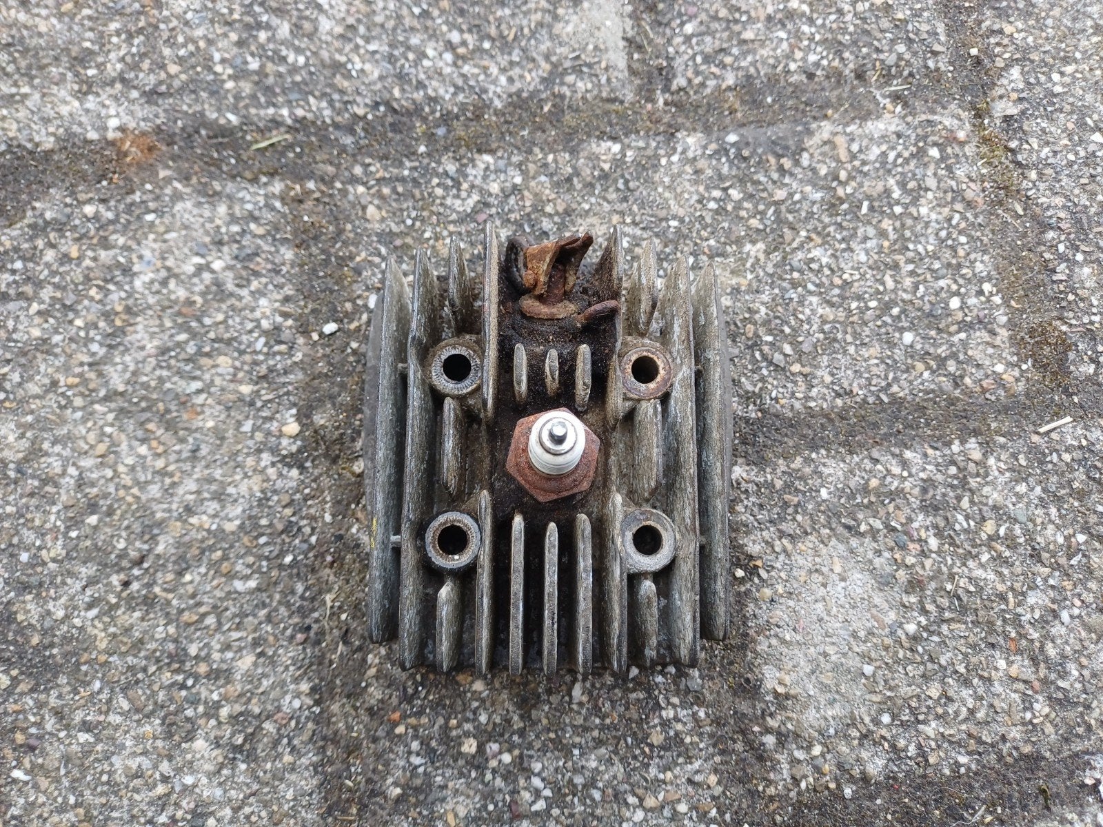 Peugeot 102 / 103 cilinder kop gebruikt staat, Fietsen en Brommers, Ophalen of Verzenden, Gebruikt, Cilinder, Overige merken