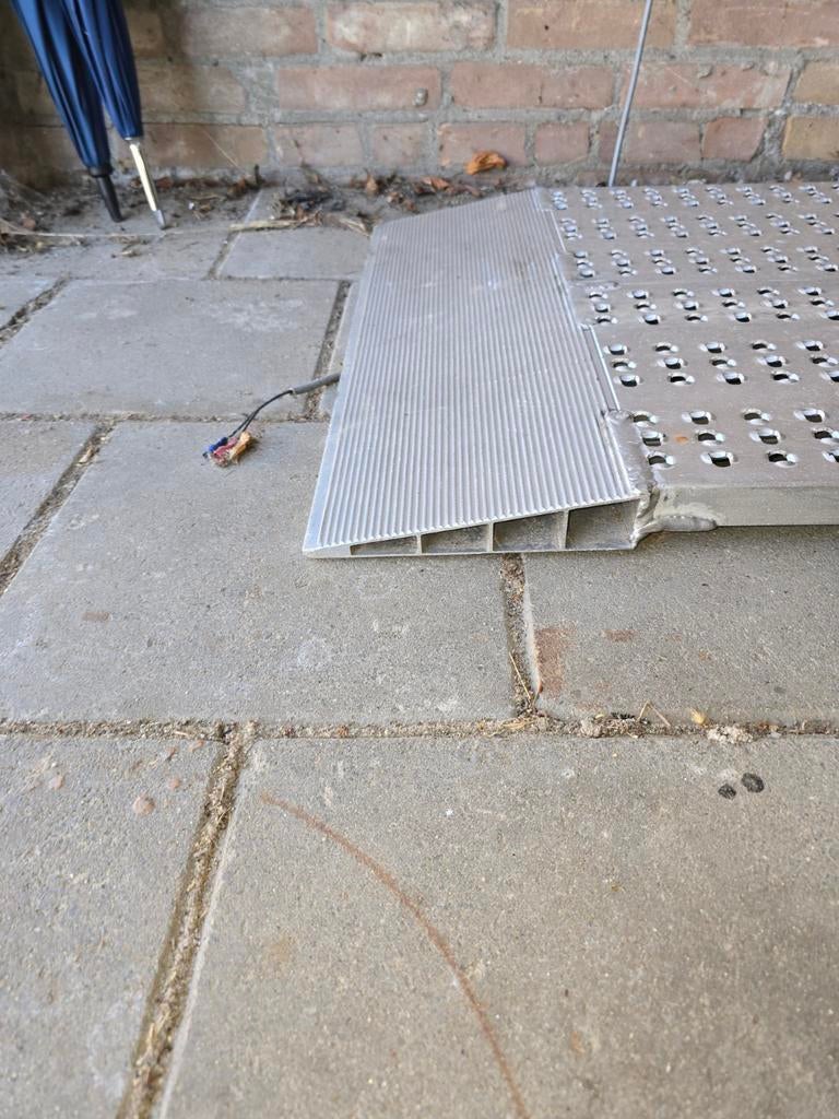 Aluminium oprijplaat, Ophalen