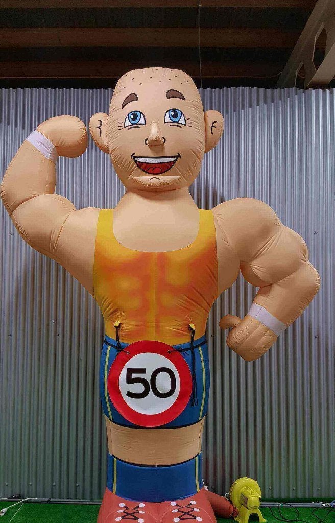 Abraham Sportief opblaasfiguur te huur / huren 3,5m, Hobby en Vrije tijd, Feestartikelen | Verhuur, Ophalen of Verzenden, Nieuw
