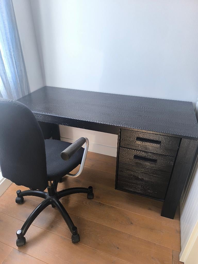Zwart bureau Robuust Grenenhout (WOOOD), Ophalen, Zwart, 141 cm, Scandinavisch