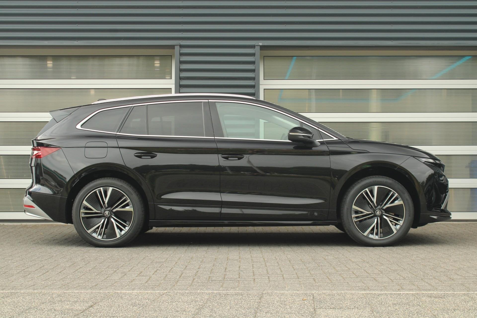 Skoda Enyaq 85 286pk Business Edition | Trekhaak Wegklapbaar, Auto's, Automaat, 12 maanden, Achterwielaandrijving, 510 min