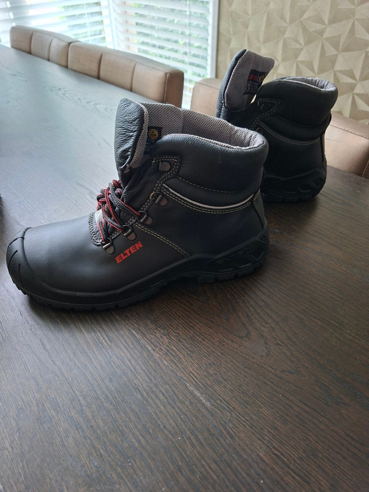Nieuwe Elten veiligheidsschoenen maat 42, Ophalen of Verzenden, Nieuw