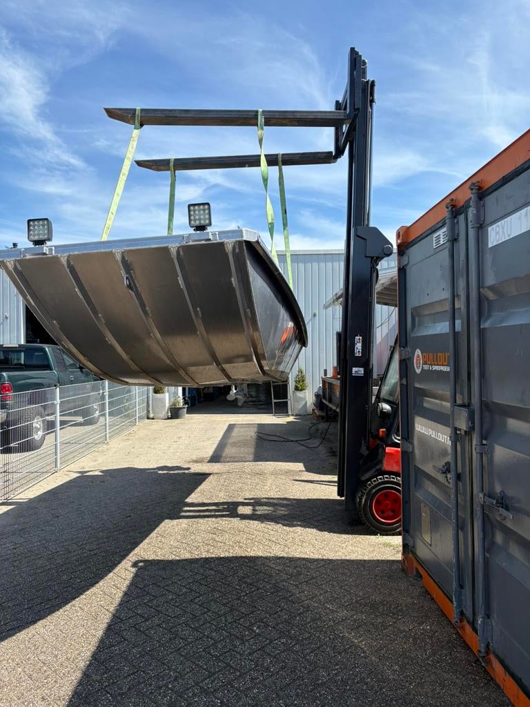 Foto 11 van Nan Service – Onderhoud, Reparatie & Technische Upgrades