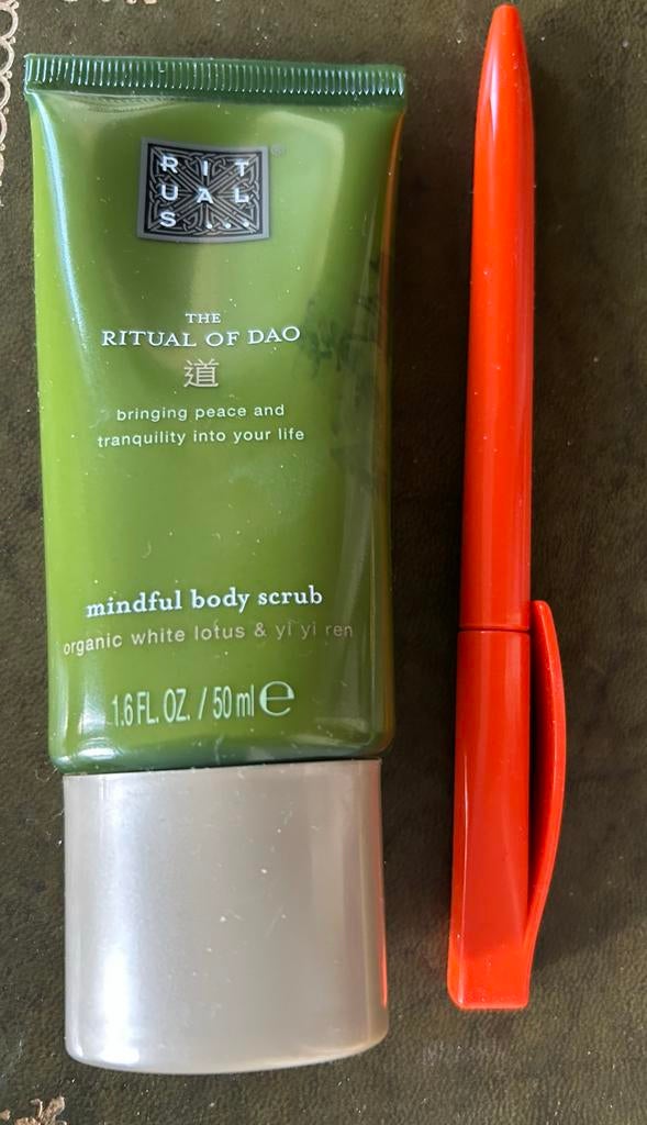 Rituals The Ritual of Dao Mindful Body Scrub 50ml, Sieraden, Tassen en Uiterlijk, Uiterlijk | Lichaamsverzorging, Ophalen, Nieuw