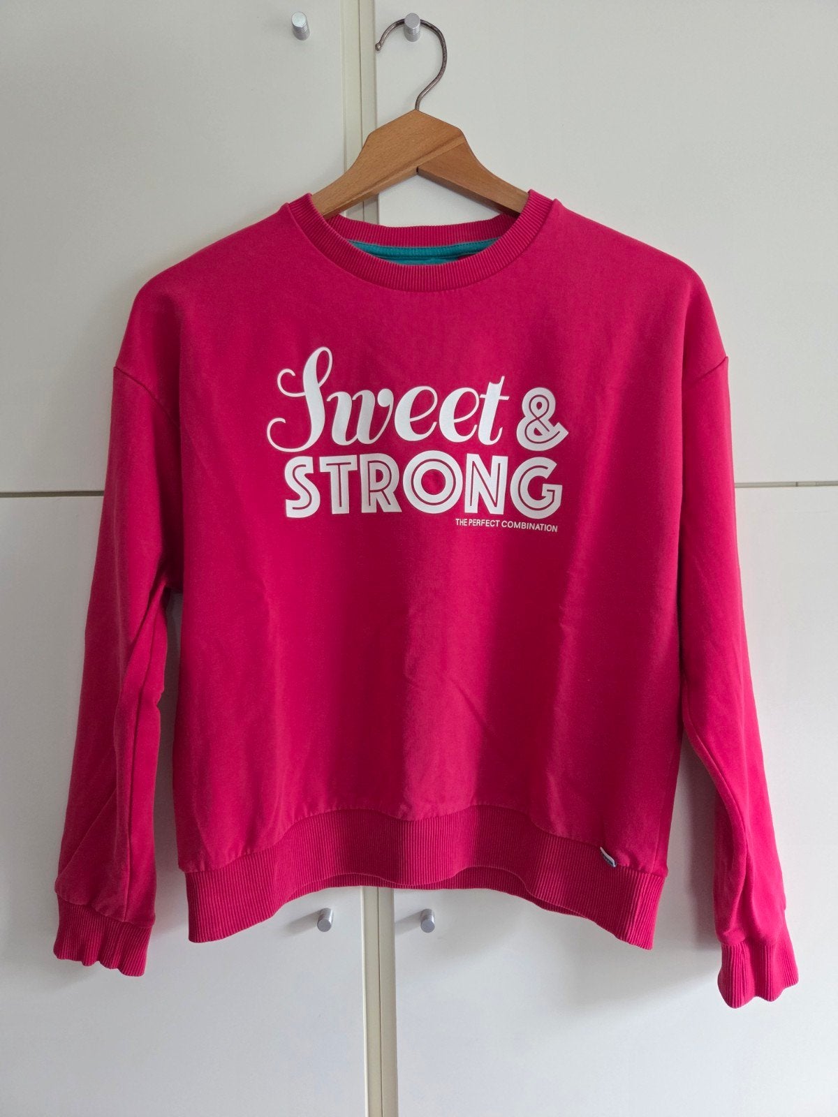 WE sweater maat 158/164 - Knalroze, Kinderen en Baby's, Kinderkleding | Maat 158, WE, Meisje, Trui of Vest, Ophalen of Verzenden