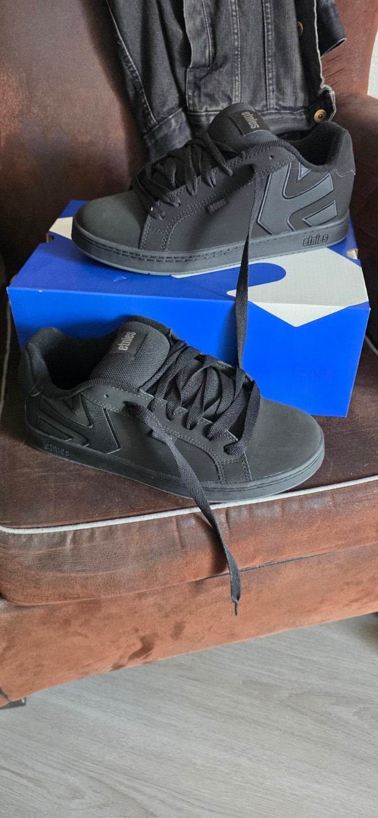 Etnies fader, Zwart, Nieuw, Ophalen of Verzenden, Sneakers of Gympen