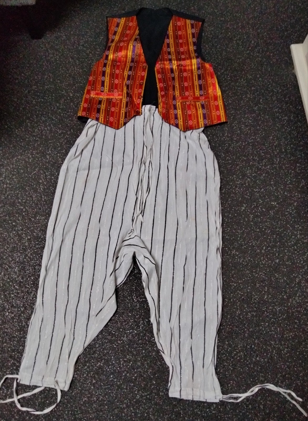 Turks gilet en harembroek - Maat S - Carnaval, Kinderen en Baby's, Ophalen of Verzenden, Gebruikt, 170 of groter, Jongen of Meisje