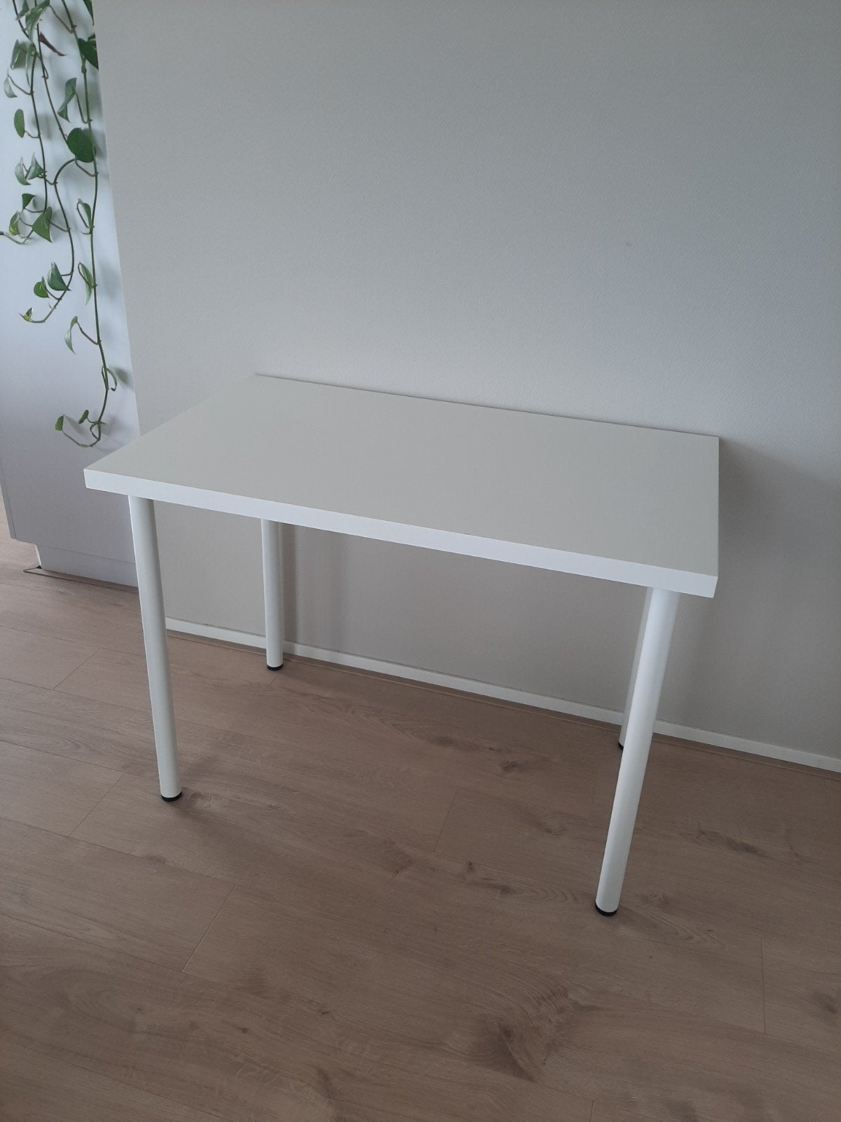 Ikea tafel wit LINMON/ADILS, Huis en Inrichting, Bureaus, Ophalen, Zo goed als nieuw