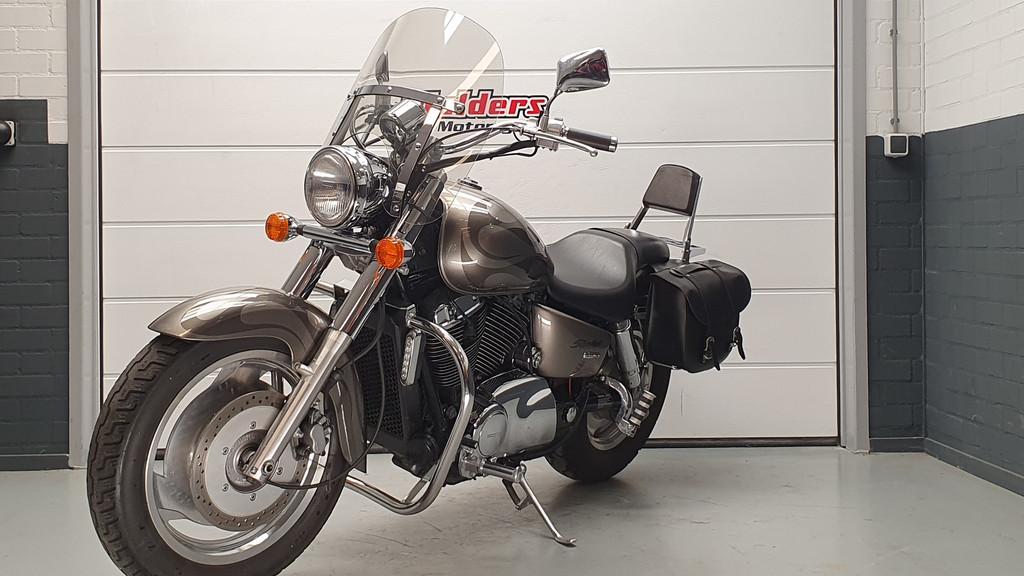 Honda VT 1100 C SHADOW (bj 2006), Motoren, Bedrijf, Mc.benelux@honda-eu.com, Doornveld 180 - 184
B-1731  Zellik, BE, Chopper
