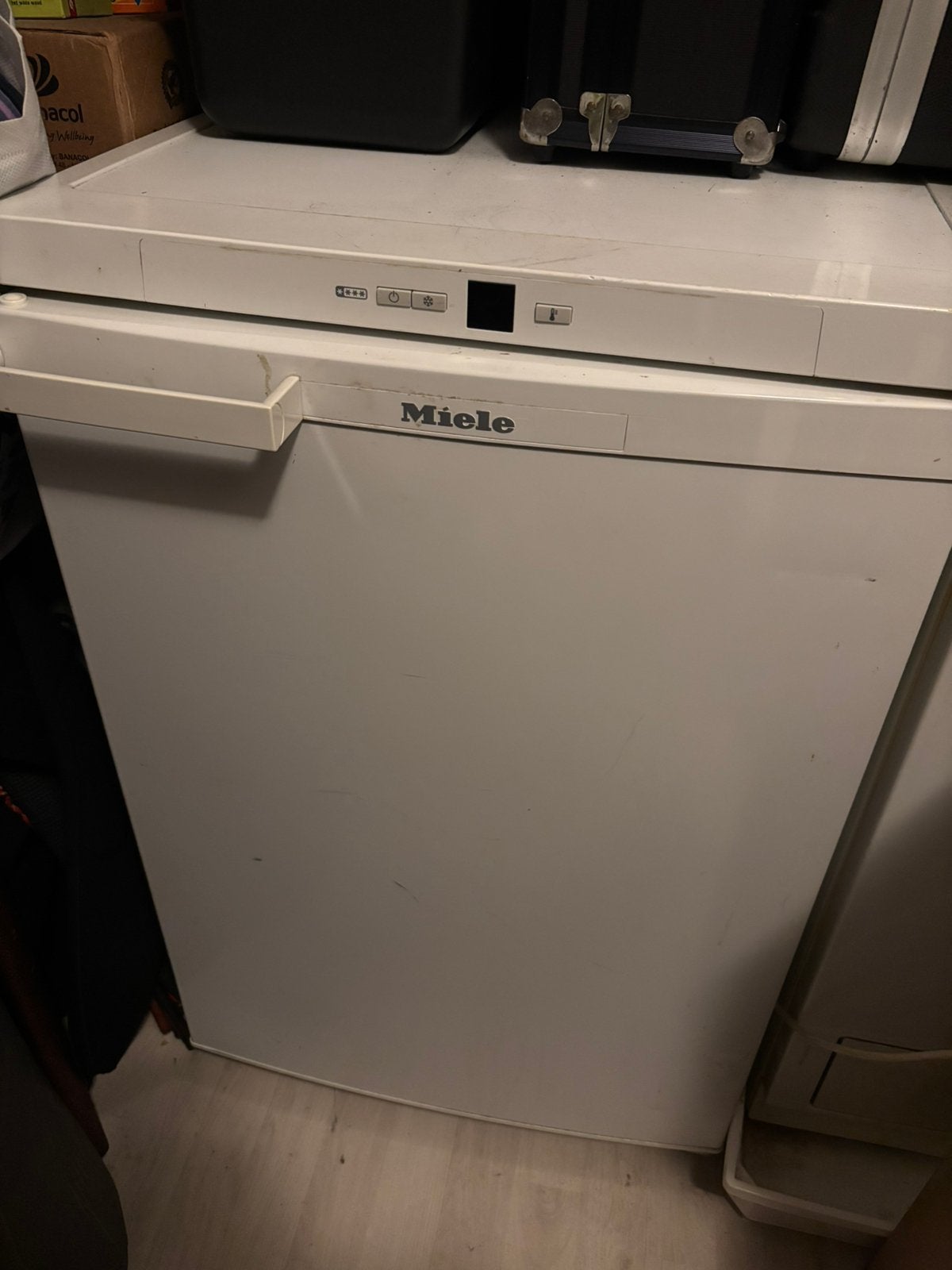 Miele vriezer - zeer goede staat, Ophalen of Verzenden, Zo goed als nieuw, Minder dan 60 cm