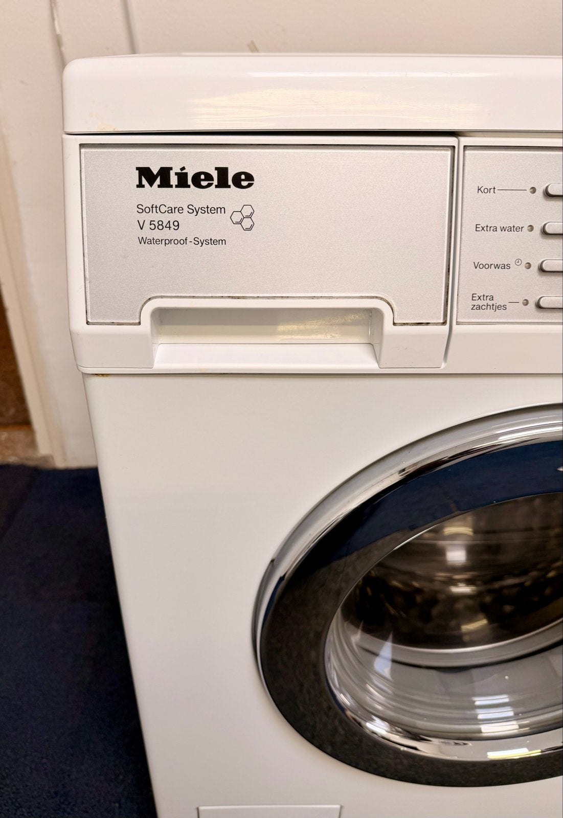 Miele SoftCare System V 5849 Wasmachine - Zo goed als nieuw, Witgoed en Apparatuur, Germany, Www.miele.com, Ophalen of Verzenden