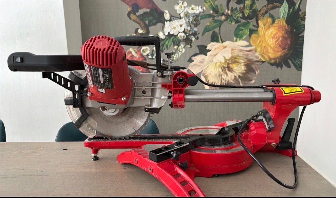 Einhell Trek Afkort- en Verstekzaag met Tafel - Gebruikt, Ophalen, Zo goed als nieuw, Afkortzaag, 30 tot 70 mm