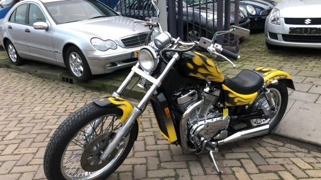 Suzuki Chopper Vs700, Motoren, Chopper, Bedrijf, Meer dan 35 kW, 699 cc