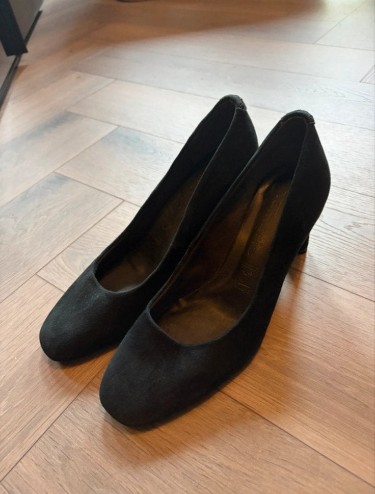 Tamaris zwarte pumps - Maat 37, Ophalen of Verzenden, Zo goed als nieuw, Zwart, Pumps
