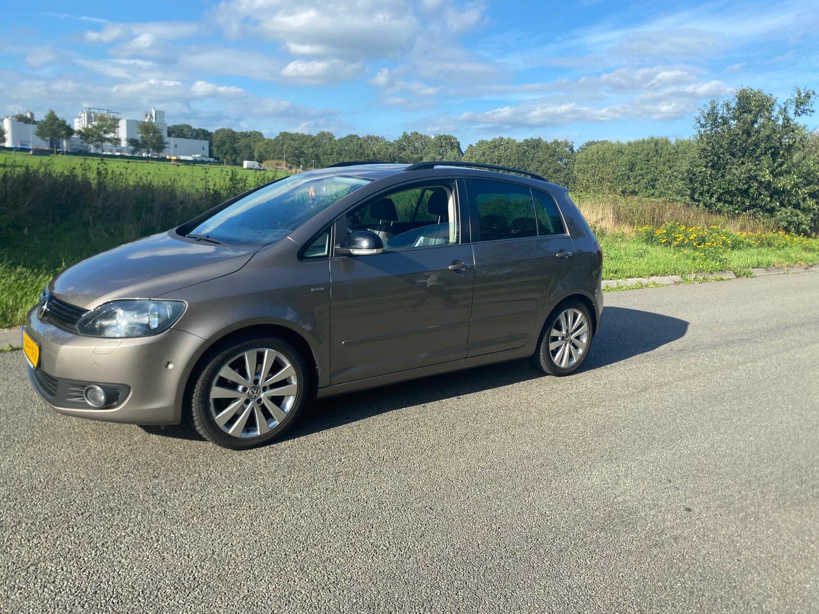 Volkswagen Golf Plus 1.2 TSI 77KW DSG 2013 Grijs, 4 cilinders, 700 kg, 1200 kg, Grijs
