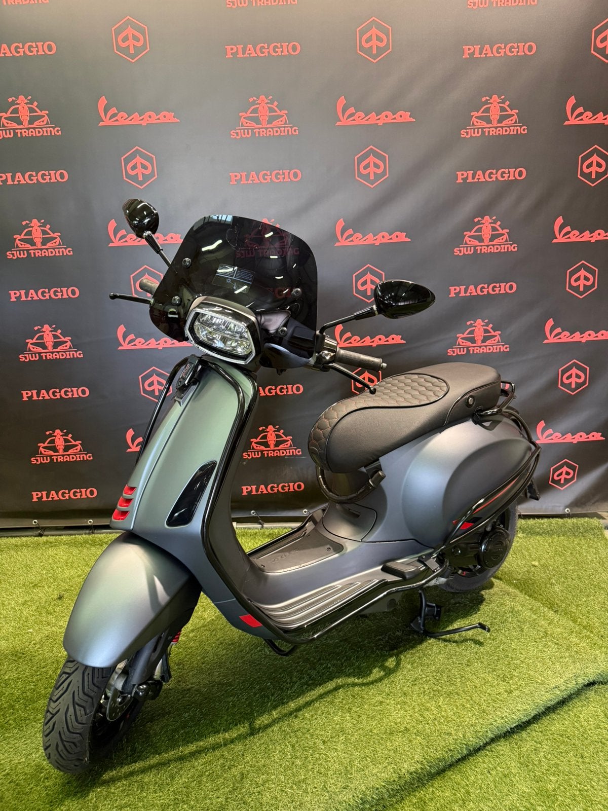 Vespa Sprint 2020 Snor/Brom! Mat Grijs / RS Zadel / Garantie, Ophalen of Verzenden, Benzine