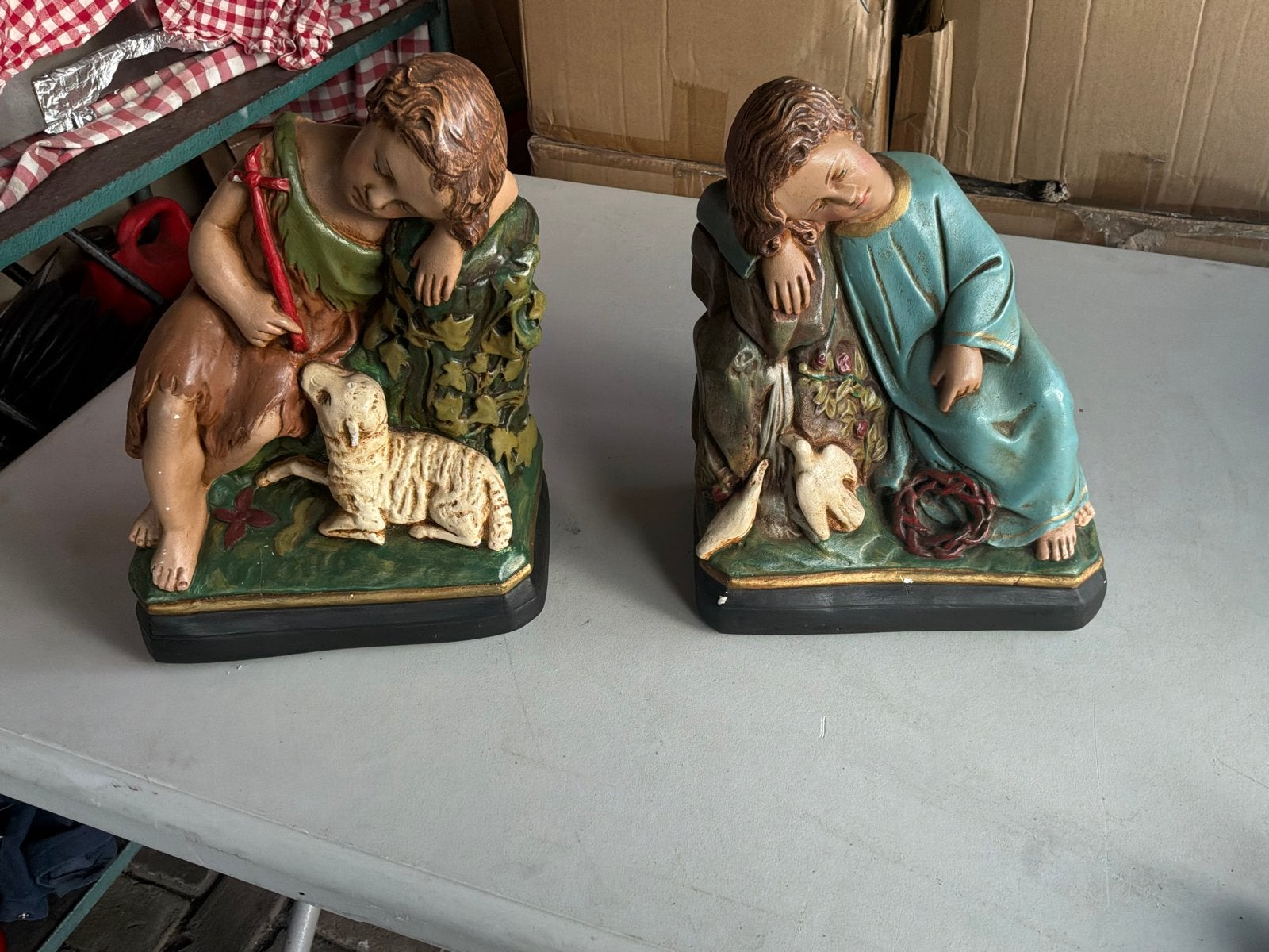 Vintage religieuze beelden: Slapende kinder met lam en duif, Ophalen