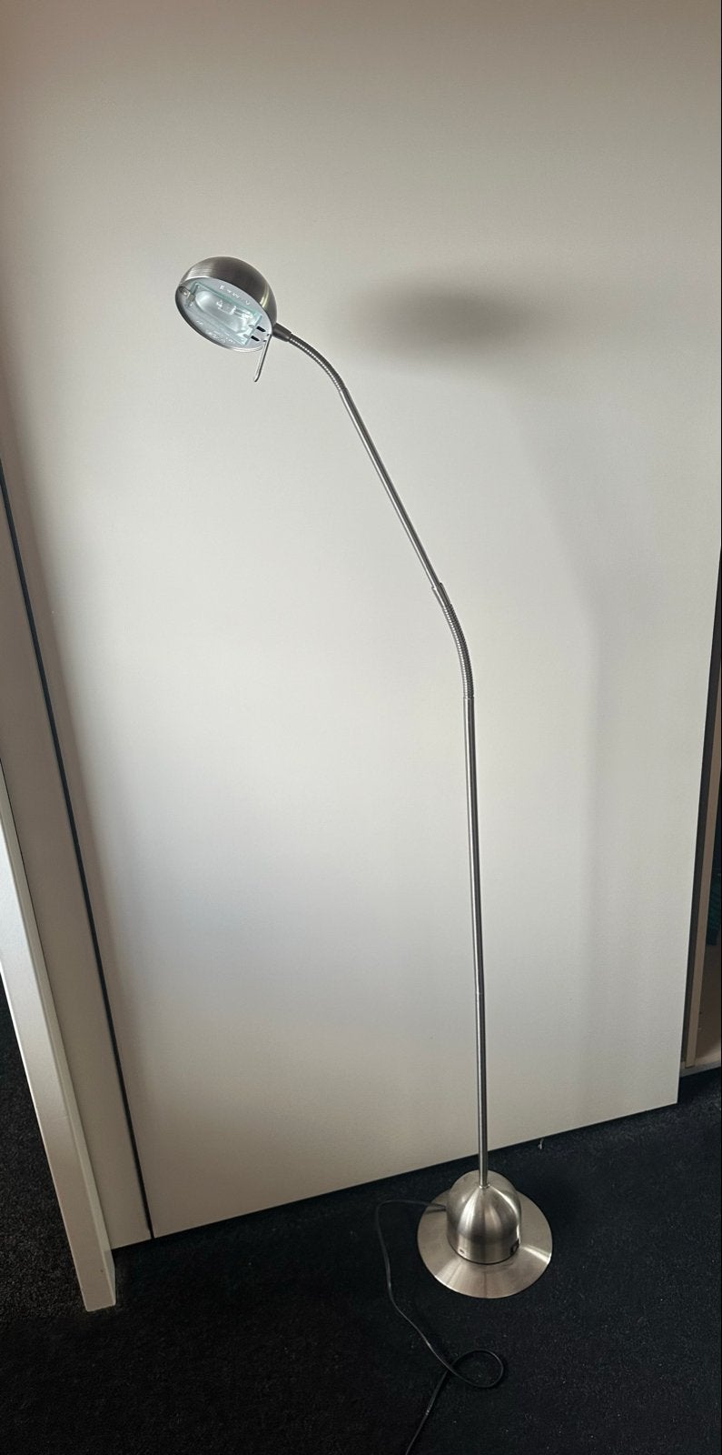 Staande leeslamp met flexibele hals, Ophalen, Gebruikt, Metaal, 100 tot 150 cm