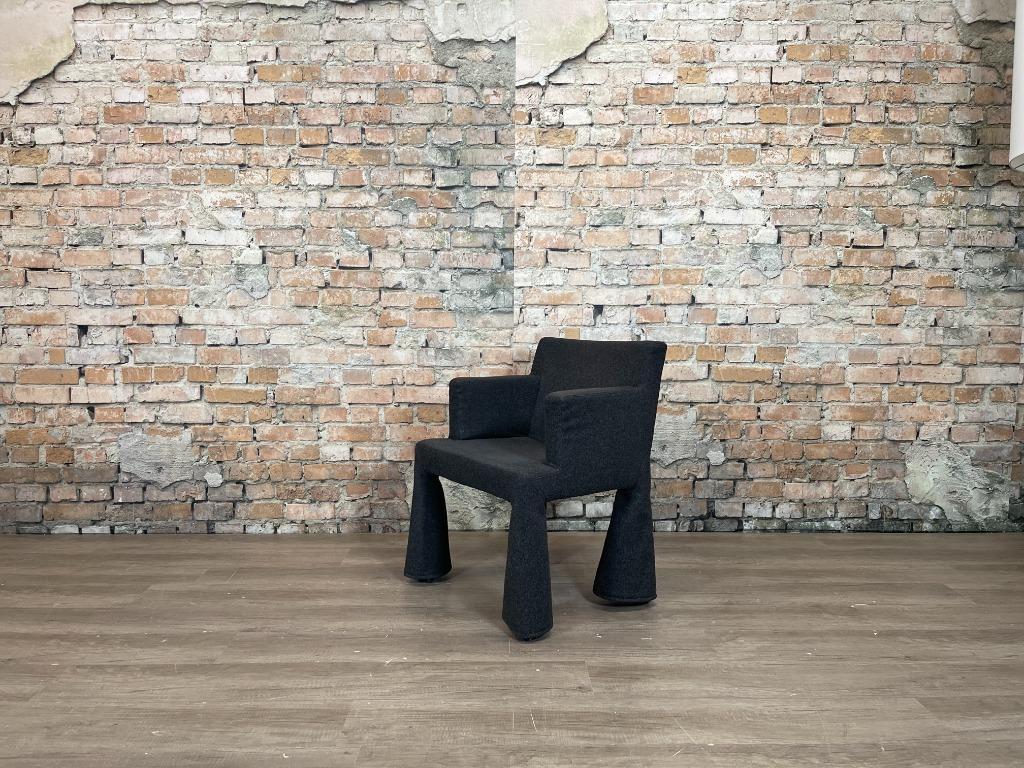 Moooi VIP Chair donkergrijs bij TheReSales, Ophalen, Design, Zo goed als nieuw, Vijf, Zes of meer stoelen