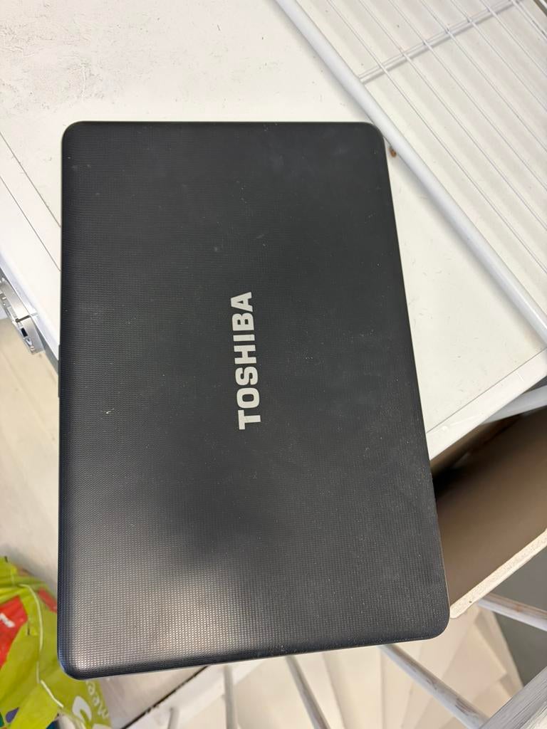 Toshiba laptop, Ophalen of Verzenden, Zo goed als nieuw, Laptop